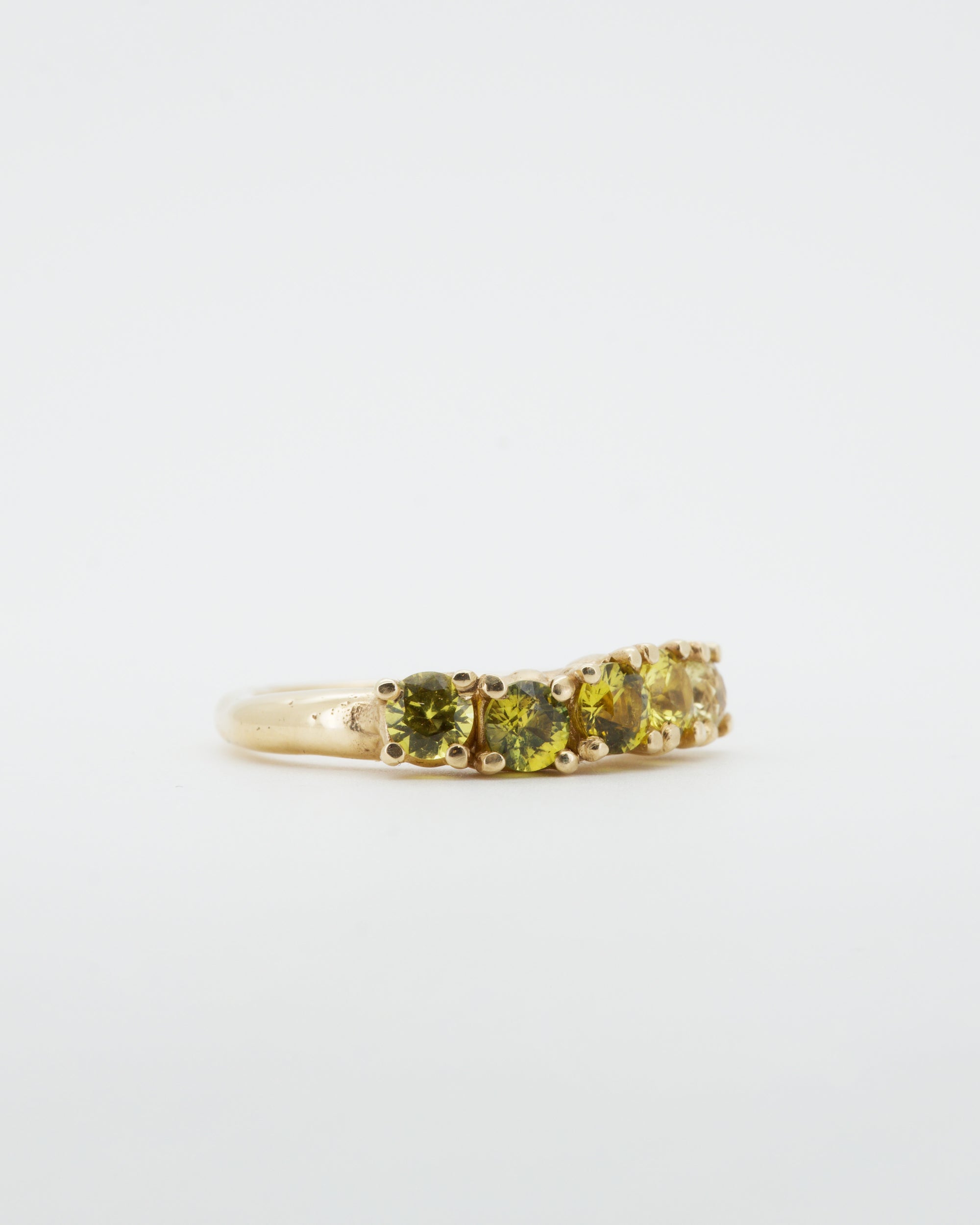 Yellow sapphires + 9ct yellow gold slender nuque