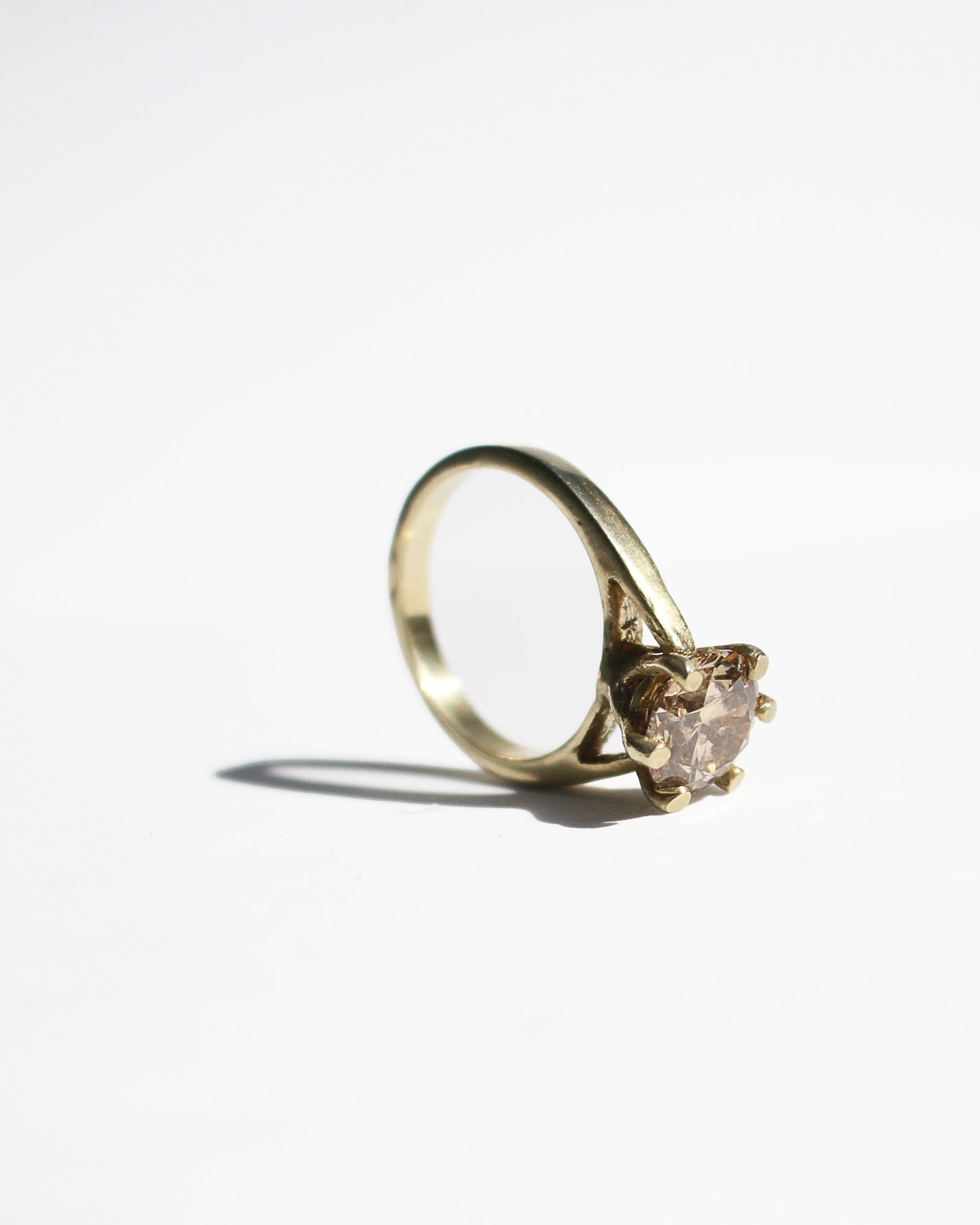 champagne diamond and 14ct yellow gold ring