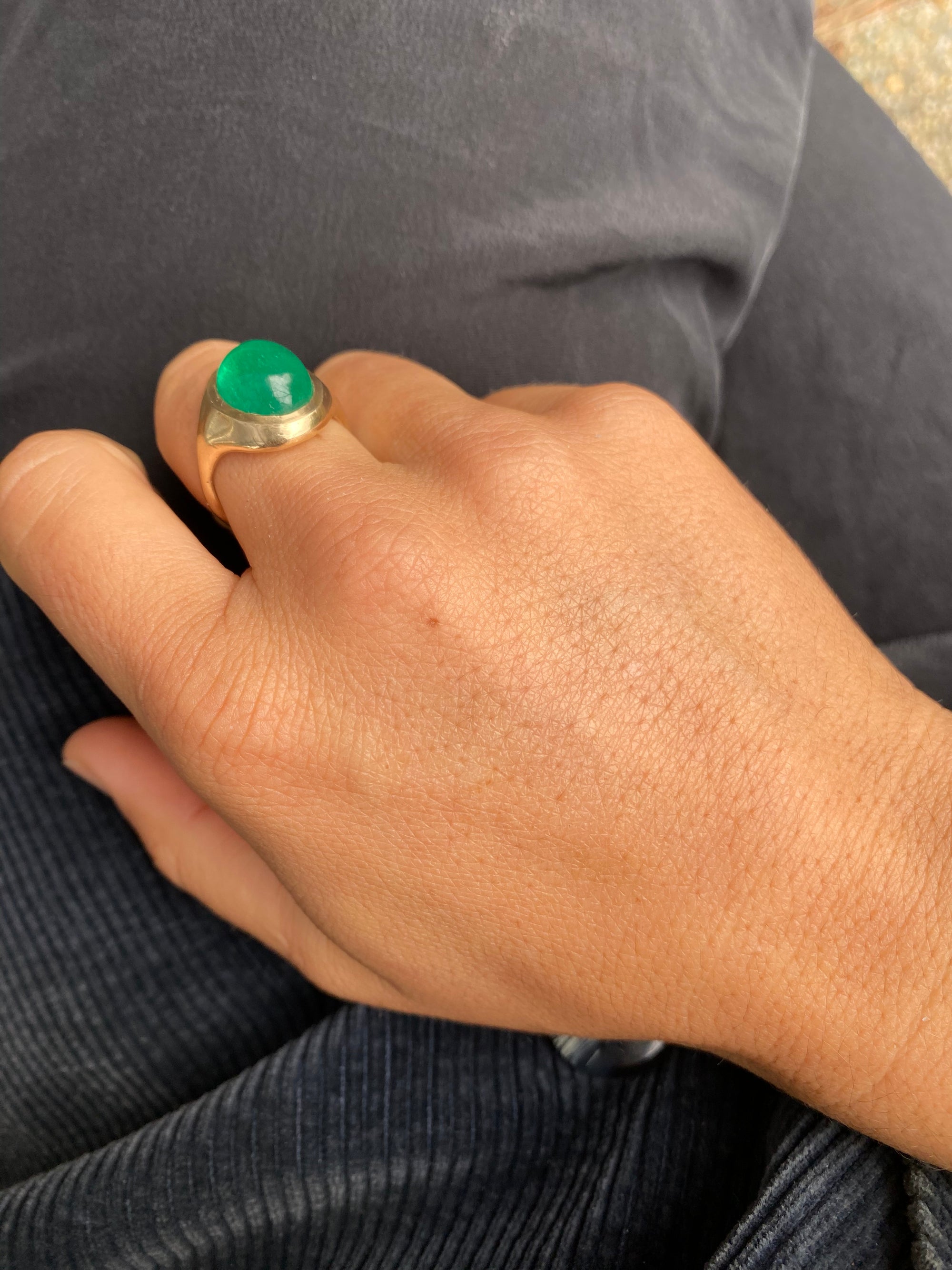 Emerald Egg in solid 9ct gold