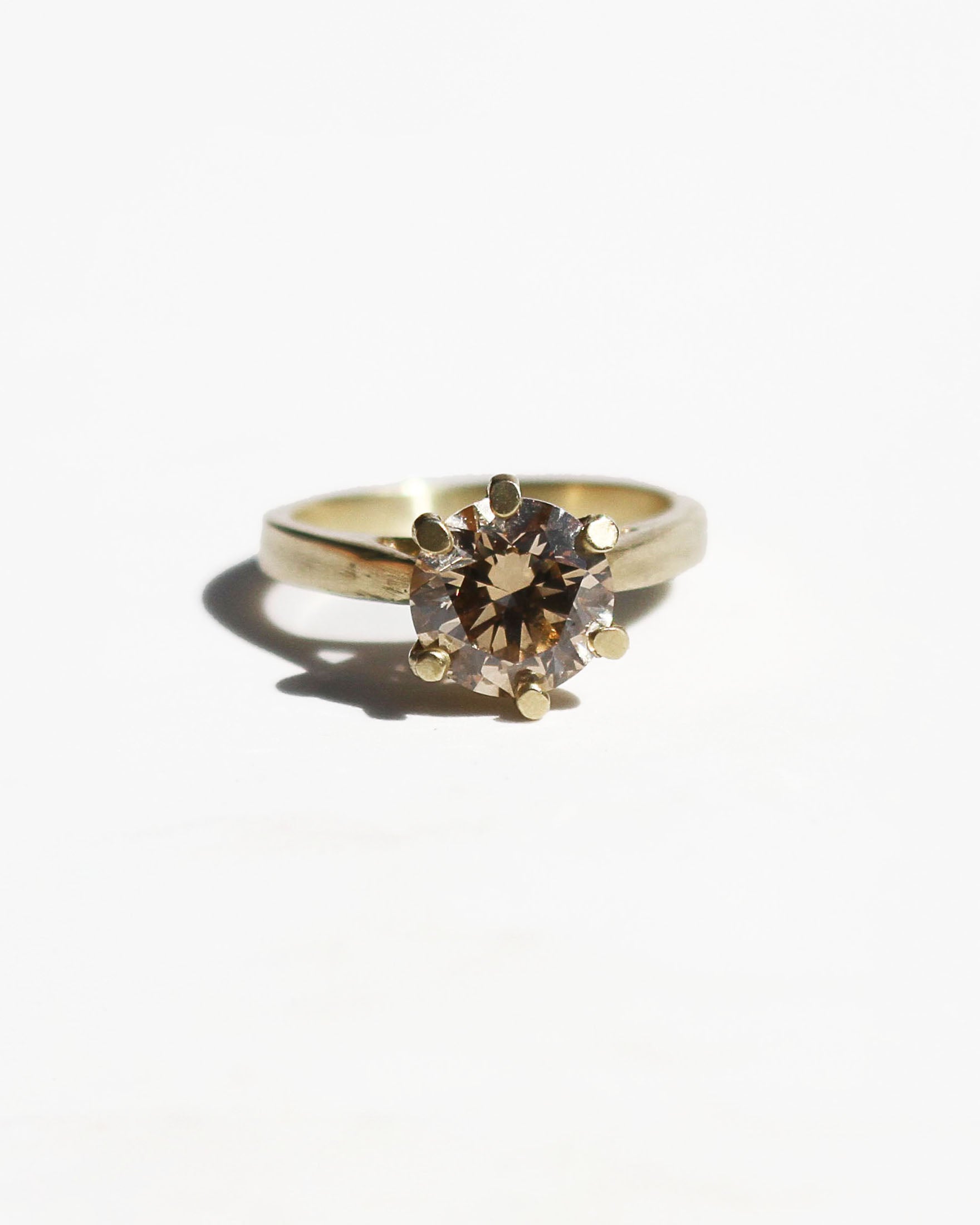 champagne diamond and 14ct yellow gold ring