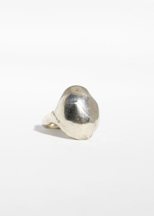 Egg ring - solid white gold